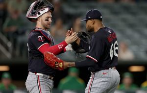 دوقلوها دو و میدانی را شکستند اما پارچ پابلو لوپز را از دست می دهند – Inforum دوقلوها دو و میدانی را شکستند اما پارچ پابلو لوپز را از دست می دهند – Inforum